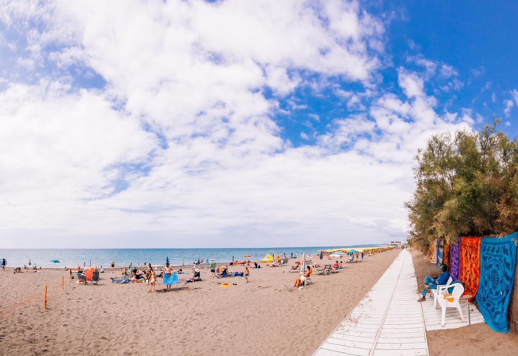 Camping Casa Di Caccia Hotel Marina Di Bibbona Buitenkant foto