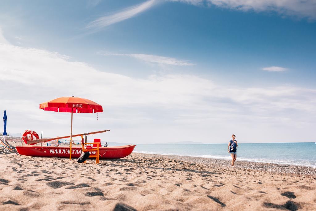 Camping Casa Di Caccia Hotel Marina Di Bibbona Buitenkant foto